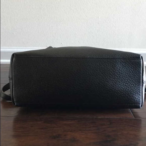 New York Pebbled Satchel/Crossbody Bag - Picture 5 of 11